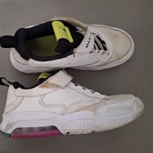 Nike Black and Red Sneakers, Size 3y